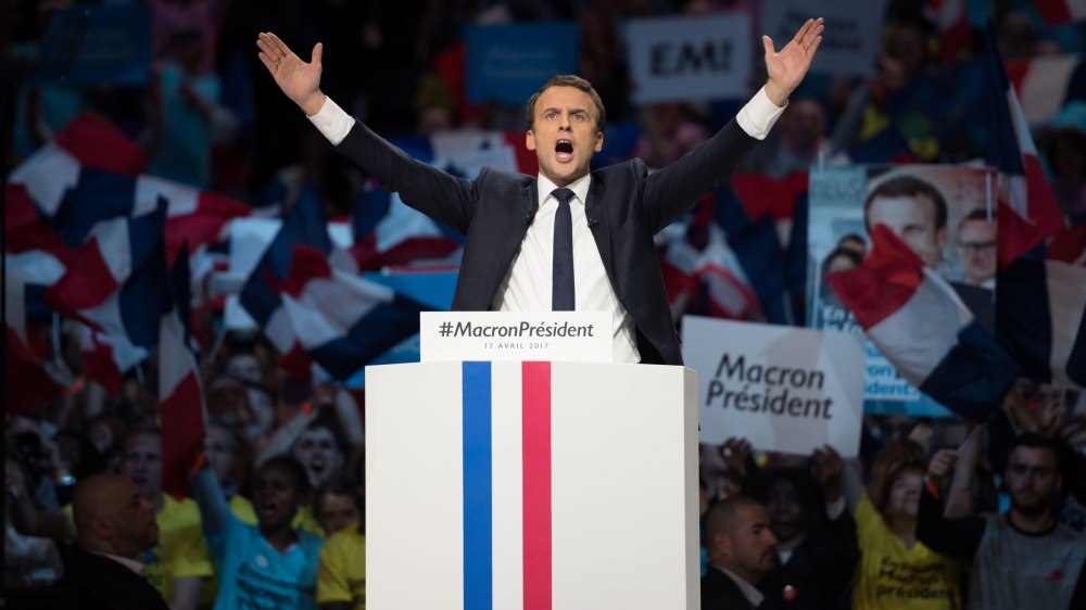 Incarner dans le vide : le pari impossible de nos Présidents