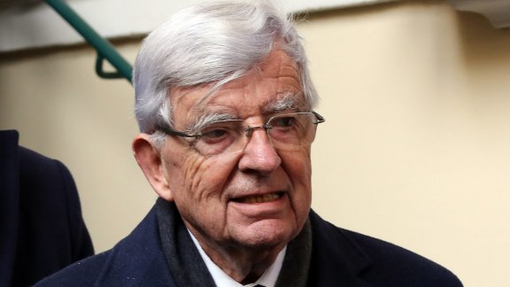 « L'UE démonise les nations pour leur retirer la démocratie » - J-P Chevènement image