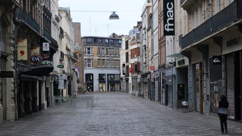 Centres-villes en déclin : Les commerces se meurent face à l'étalement urbain