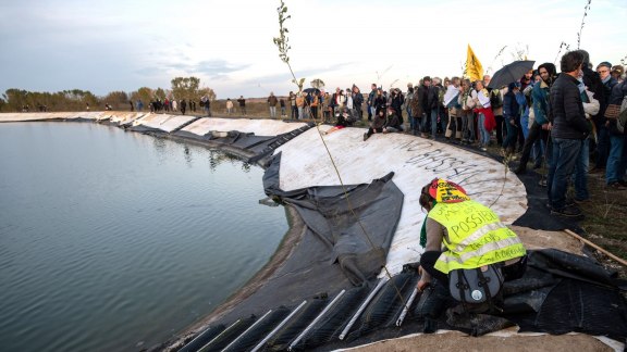 Mégabassines : les intérêts agro-industriels avant les solutions locales... image