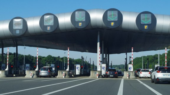 Hausse du tarif des péages et profits records de Vinci : la goutte de trop ? image