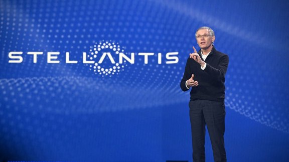 Stellantis : la rémunération scandaleuse du « brillantissime » Carlos Tavares image