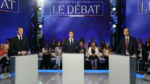Législatives 2024 : l'inhabituelle influence de la guerre dans les débats image
