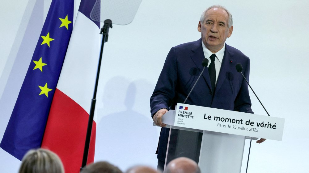 austerite-a-perpetuite-france-sous-tutelle-commission-europeenne-bayrou-verite-budget-2026