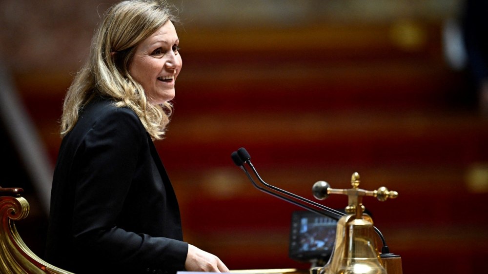 yael-braun-pivet-ma-place-macronisme-satisfait-lecons-vie-gaulois-refractaires